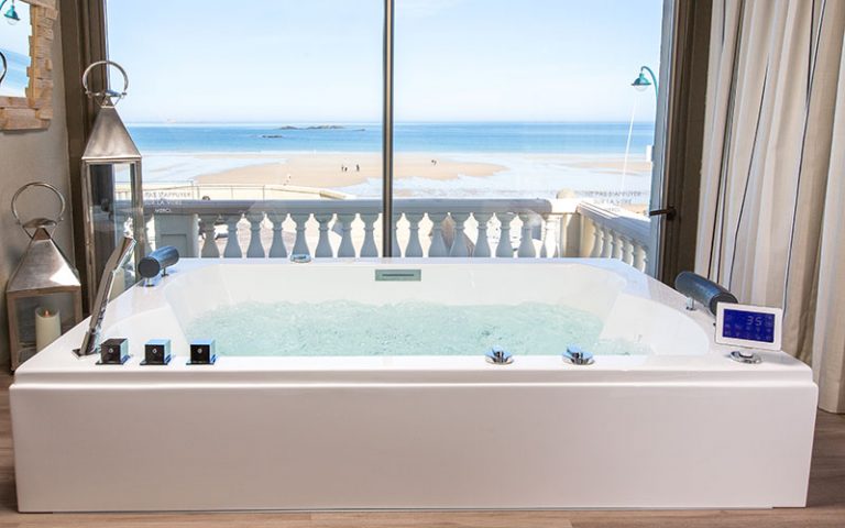 jacuzzi-vue-mer