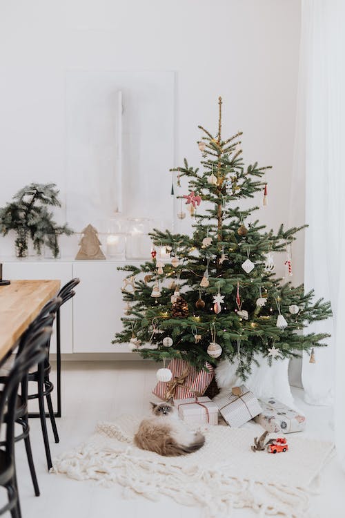 Sapin de noël décoré